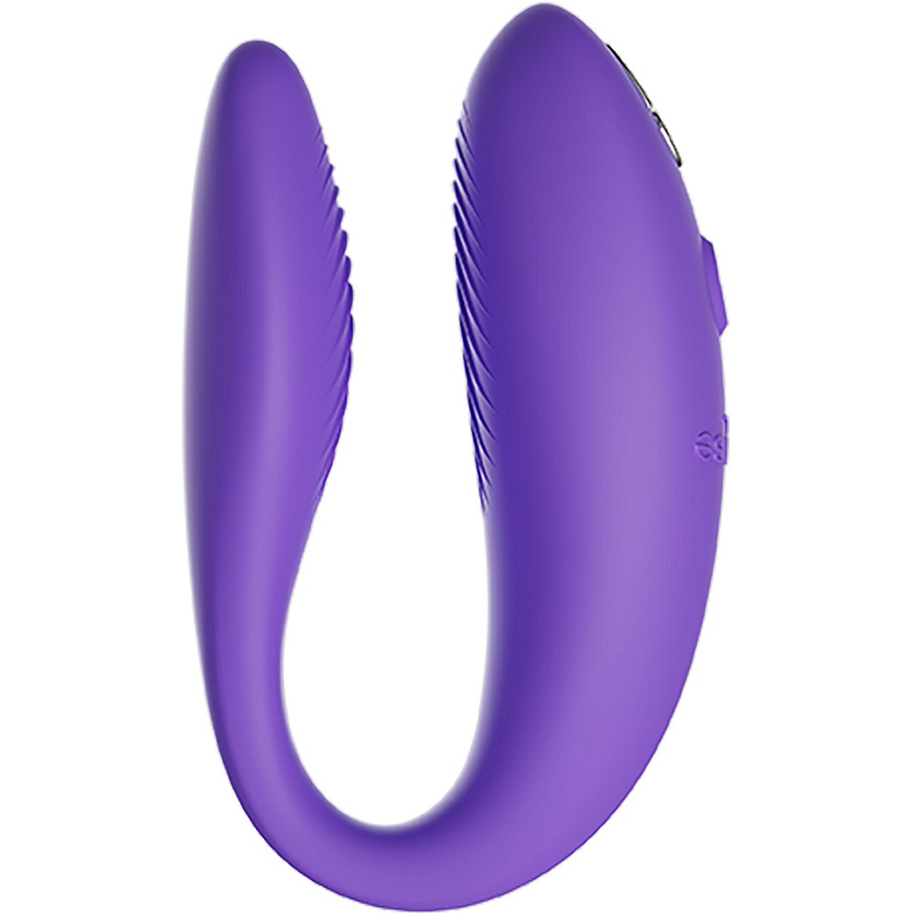 We-Vibe Sync Go Purple, Purple compact wearable couples' vibrator with a curved ergonomic shape